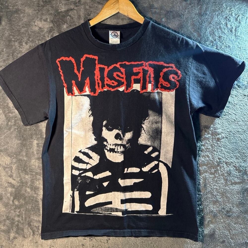 Punk x Band x Misfits “Fiend” Graphic T Shirt 2007 Y2K Official Merch MED Black